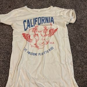 Women’s California tee